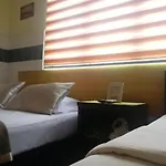 Oyo 90762 Fs Dimensi Hotel