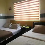 Oyo 90762 Fs Dimensi Hotel